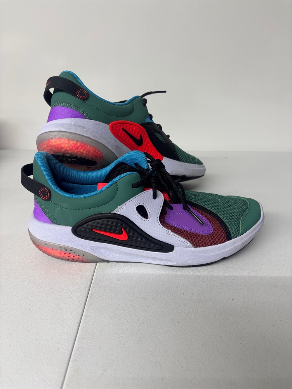 Nike Joyride Multicolor Men's Sneakers - Green/Teal with Purple & Red Accents